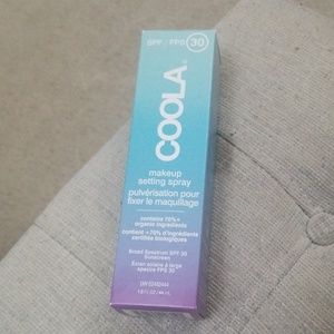 Coola Makeup Setting spray with SPF